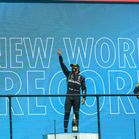 Hamilton breaks record